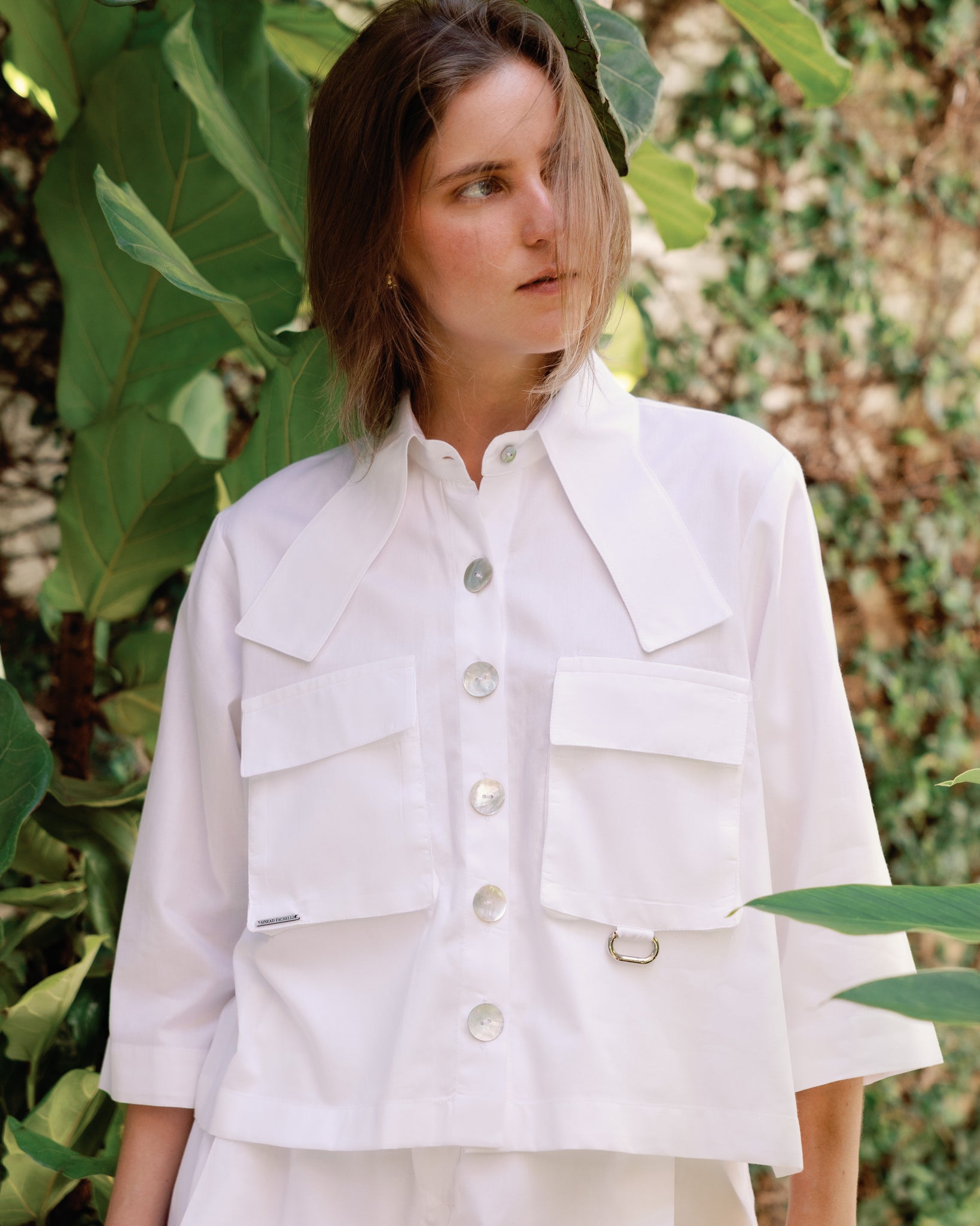 WHITE CROP SHIRT